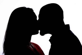 kissing-1.jpg